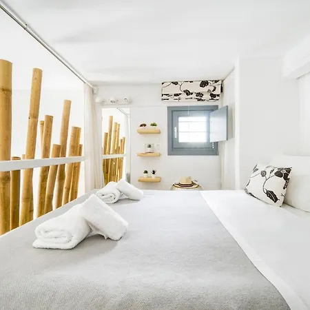 Mykonos Yialos Town Loft - By Hospirit شقة