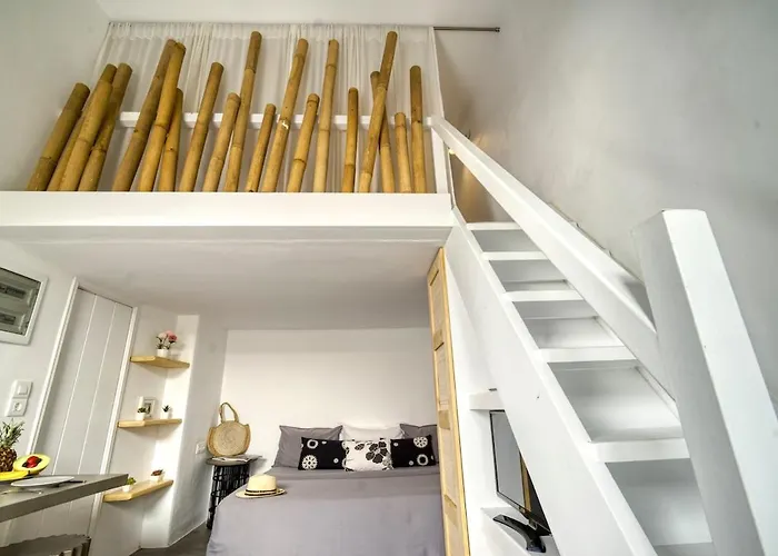 Mykonos Yialos Town Loft - By Hospirit *